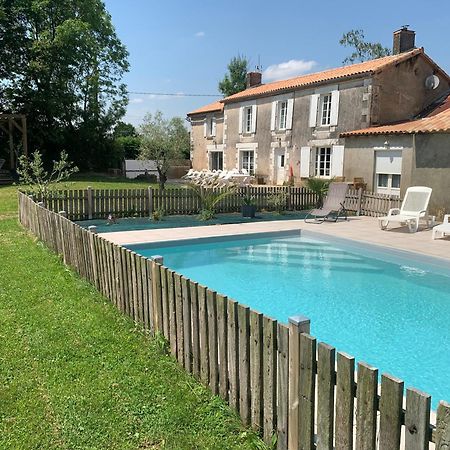 Une Chambre Au Calme En Gatine Deux-Sevrienne Vouhe  Exterior foto